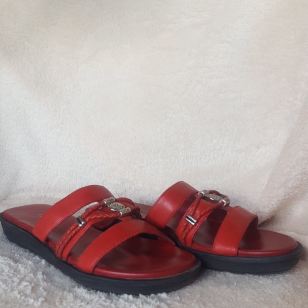 Bare Traps sandals red with silver conchos